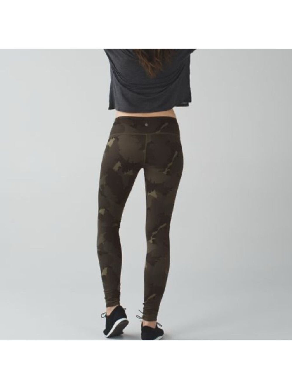 Lululemon wunder under full on Luon palm party fatigue green Leggings size 7